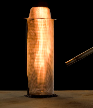 Illustration for article titled How to Turn Burning Gas Into a Lamp Without Blowing Yourself Up